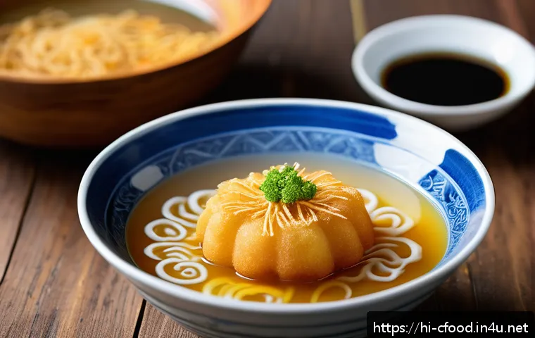중국집 탕수육 리뷰 - A detailed, close-up image of a traditional Tangsuik bowl featuring a golden crispy fried dough laye...
